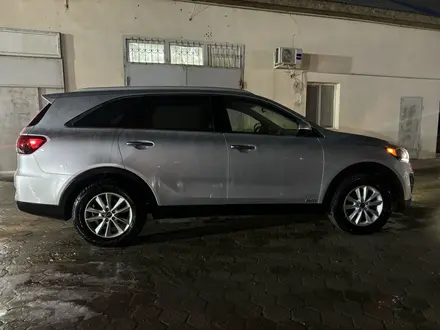 Kia Sorento 2018 года за 7 800 000 тг. в Актау – фото 9