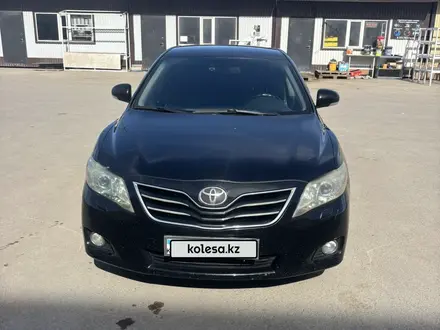 Toyota Camry 2010 года за 6 300 000 тг. в Астана – фото 2