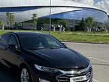 Chevrolet Malibu 2020 года за 9 700 000 тг. в Алматы – фото 4