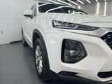 Hyundai Santa Fe 2021 года за 14 500 000 тг. в Алматы