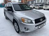 Toyota RAV4 2012 года за 8 800 000 тг. в Актобе – фото 2