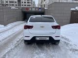 Chevrolet Onix 2023 годаfor7 800 000 тг. в Астана – фото 3