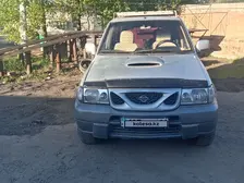 Nissan Terrano, 2001