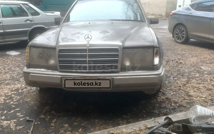 Mercedes-Benz E 230 1992 годаfor800 000 тг. в Жезказган