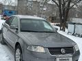 Volkswagen Passat 2003 годаfor2 600 000 тг. в Караганда – фото 2