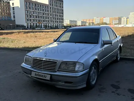 Mercedes-Benz C 180 1994 года за 2 300 000 тг. в Акколь (Аккольский р-н) – фото 2