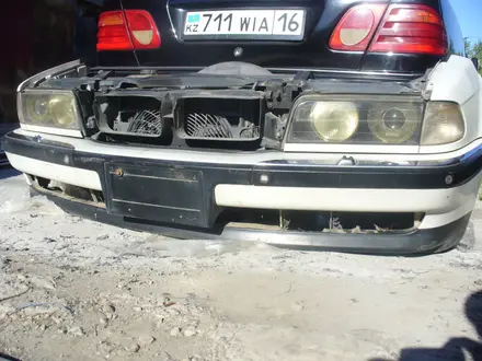 Фары галогеновые BMW Е-38 за 1 000 тг. в Усть-Каменогорск