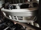 Передний бампер Toyota Mark Qyalis за 50 000 тг. в Алматы