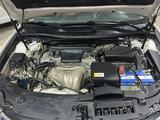 Toyota Camry 2017 года за 14 000 000 тг. в Уральск – фото 2