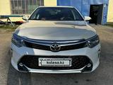 Toyota Camry 2017 года за 14 000 000 тг. в Уральск