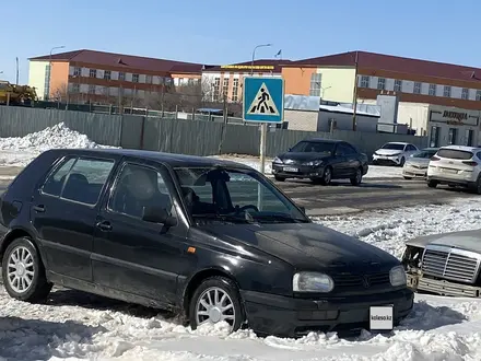 Volkswagen Golf 1996 года за 1 400 000 тг. в Жанаозен – фото 4