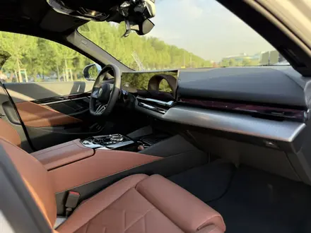 BMW 530 2025 года за 38 800 000 тг. в Алматы – фото 12