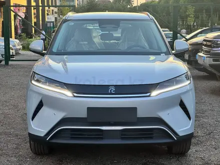 BYD Yuan Up Leading 2025 года за 7 550 000 тг. в Алматы – фото 2