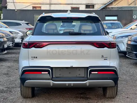 BYD Yuan Up Leading 2025 года за 7 550 000 тг. в Алматы – фото 4