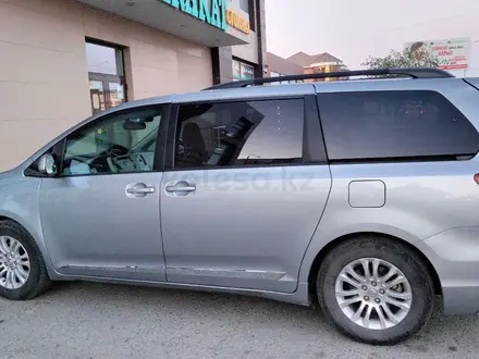 Toyota Sienna 2012 года за 7 500 000 тг. в Атырау – фото 4