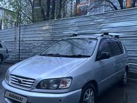 Toyota Ipsum 1998 года за 3 200 000 тг. в Алматы