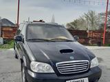 Kia Carnival 2001 годаүшін1 500 000 тг. в Кентау