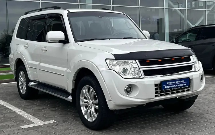 Mitsubishi Pajero 2013 годаfor11 490 000 тг. в Усть-Каменогорск