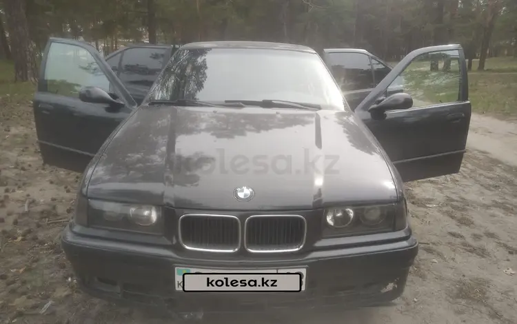 BMW 320 1993 годаүшін1 500 000 тг. в Семей