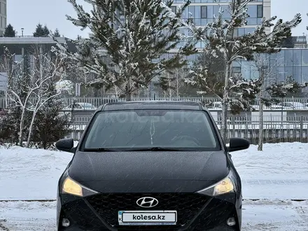 Hyundai Accent 2021 года за 7 400 000 тг. в Астана – фото 3