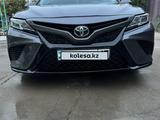 Toyota Camry 2019 годаfor11 500 000 тг. в Шымкент – фото 2