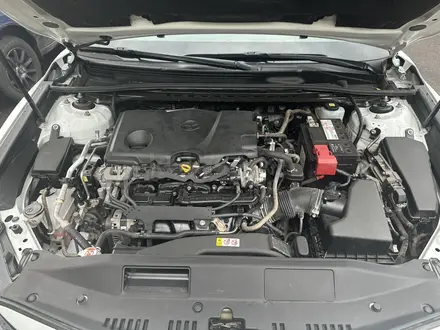 Toyota Camry 2021 года за 15 500 000 тг. в Караганда – фото 9