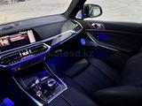 BMW X5 2019 года за 32 000 000 тг. в Алматы – фото 2