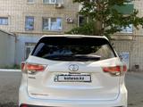 Toyota Highlander 2015 годаүшін15 000 000 тг. в Уральск – фото 5