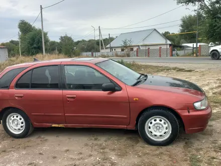 Nissan Almera 1996 года за 700 000 тг. в Алматы – фото 3