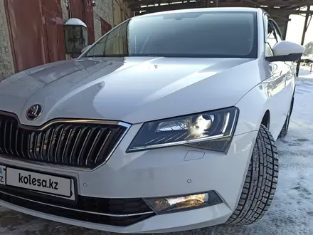 Skoda Superb 2018 года за 11 800 000 тг. в Усть-Каменогорск – фото 14