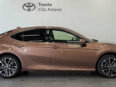Toyota Camry Luxe 2024 года за 20 500 000 тг. в Астана – фото 17