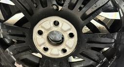 Диски оригинальные Тойота Лексус с зимней резиной Pirelli за 750 000 тг. в Караганда – фото 5