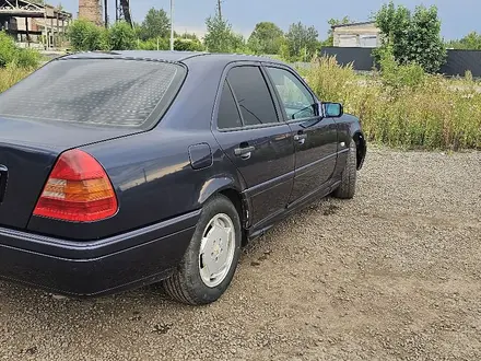 Mercedes-Benz C 180 1995 года за 1 600 000 тг. в Щучинск – фото 3