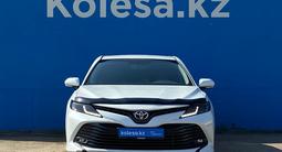 Toyota Camry 2018 года за 10 470 000 тг. в Алматы – фото 2