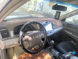 Toyota Camry 2003 годаүшін4 500 000 тг. в Караганда – фото 2