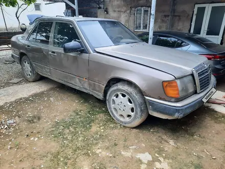 Mercedes-Benz E 230 1986 года за 550 000 тг. в Шымкент – фото 2