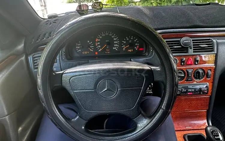 Mercedes-Benz E 200 1996 годаүшін3 000 000 тг. в Кокшетау