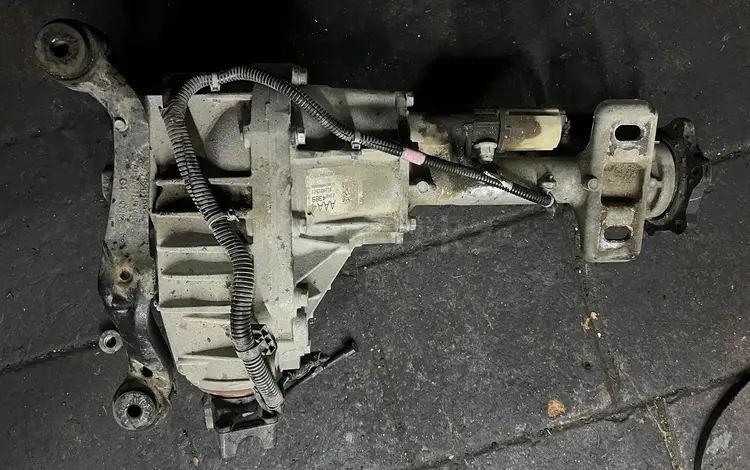 Редуктор Escalade 2016 за 850 000 тг. в Алматы