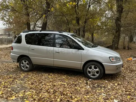 Toyota Ipsum 1997 года за 4 000 000 тг. в Алматы