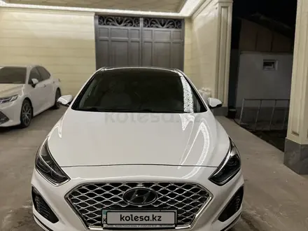 Hyundai Sonata 2018 года за 11 500 000 тг. в Шымкент