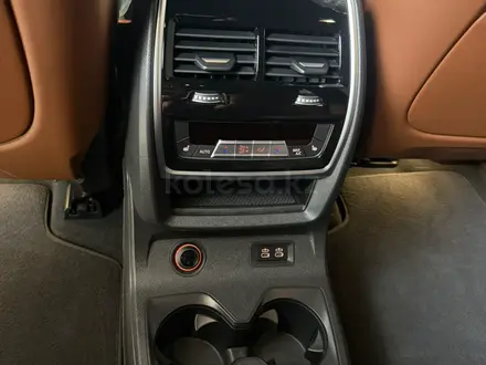 BMW X7 2024 года за 65 000 000 тг. в Алматы – фото 18