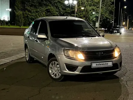 ВАЗ (Lada) Granta 2190 2015 года за 2 700 000 тг. в Семей