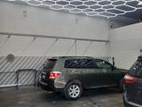 Toyota Highlander 2012 года за 9 000 000 тг. в Атырау – фото 3