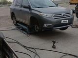 Toyota Highlander 2012 года за 9 000 000 тг. в Атырау – фото 4