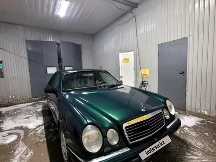 Mercedes-Benz E 230 1996 года за 2 200 000 тг. в Тараз – фото 4