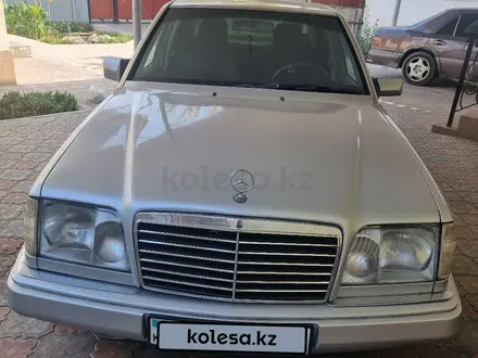 Mercedes-Benz E 320 1994 года за 3 000 000 тг. в Тараз – фото 19