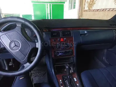 Mercedes-Benz E 230 1996 года за 2 900 000 тг. в Тараз – фото 16