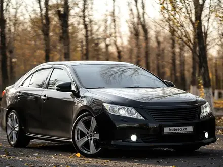 Toyota Camry 2012 года за 9 500 000 тг. в Астана – фото 2