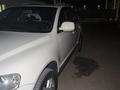 Volkswagen Touareg 2005 года за 4 200 000 тг. в Астана – фото 10