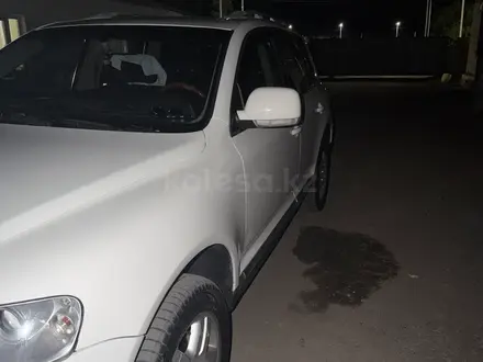 Volkswagen Touareg 2005 года за 4 200 000 тг. в Астана – фото 10